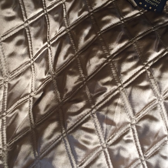 Beautiful mens leather jacket. Zip out lining - Picture 3 of 4